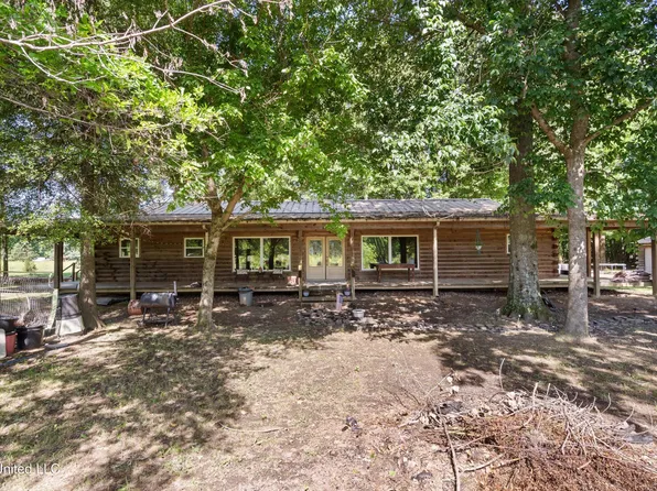 927 Abe Chapel Rd, Como, MS 38619