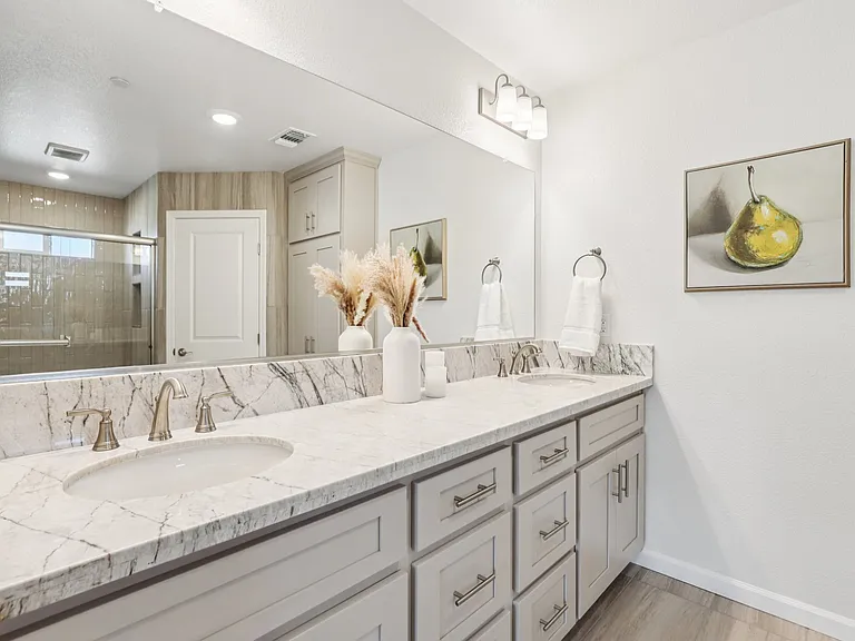 9140 Hensley Way — Photo 6