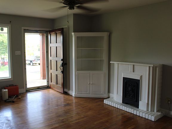 3rd image of 1035 Windihill Cir