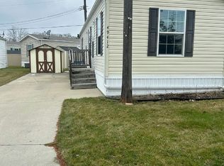 49412 Oak Dr #55, Plymouth, MI 48170