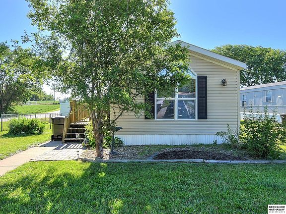 2nd image of 125 S 1st St Lot 17