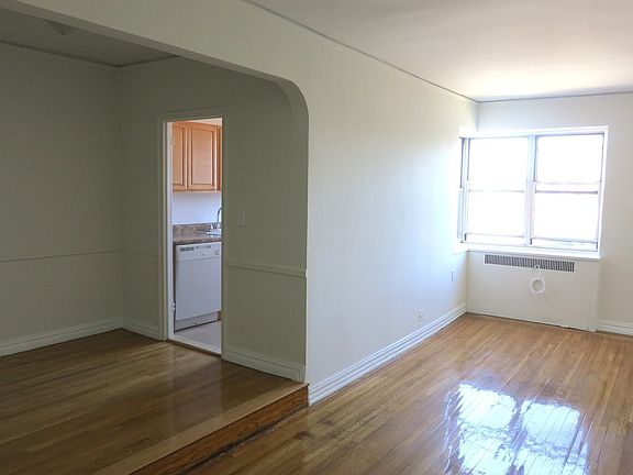 4th image of 11145 76th Ave APT 66B