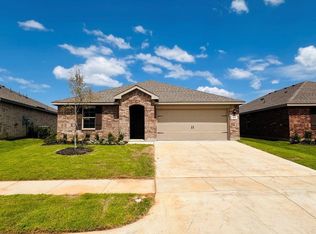 556 Crestridge Dr N, Cleburne, TX 76033