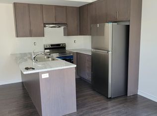 70 Halliford Pl #404, Brampton, ON L6P 4R1