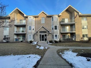 5331 W Mint Julip Dr APT 101, Alsip, IL 60803