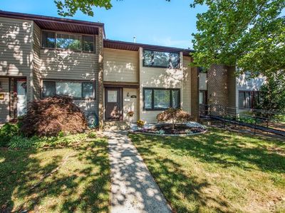 490 Madison Dr, East Windsor, NJ, 08520