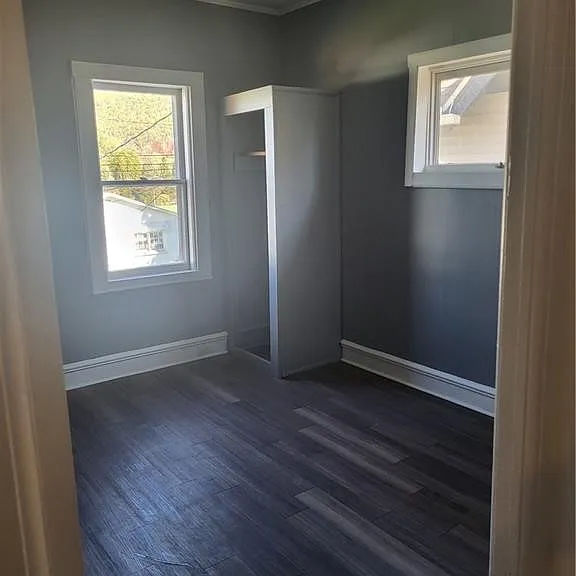 259 E 1st St — Photo 8