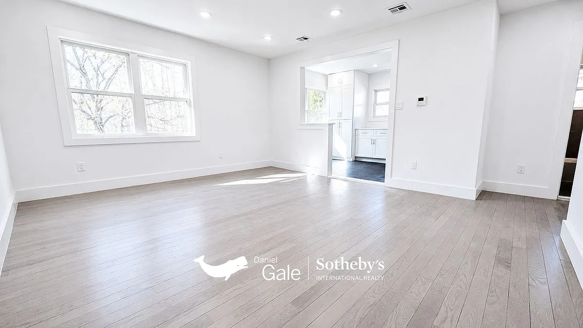 2 bed, 1.0 bath, 816 sqft, $3,500 — Photo 4