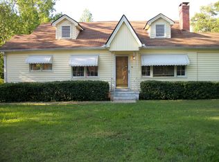 2137 Ben Hill Rd, East Pt, GA 30344