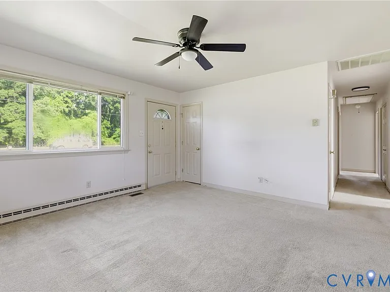15219 Spruce Ave — Photo 6