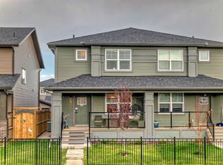 114 N Midgrove Greenway SW, Airdrie, AB T4B5K7