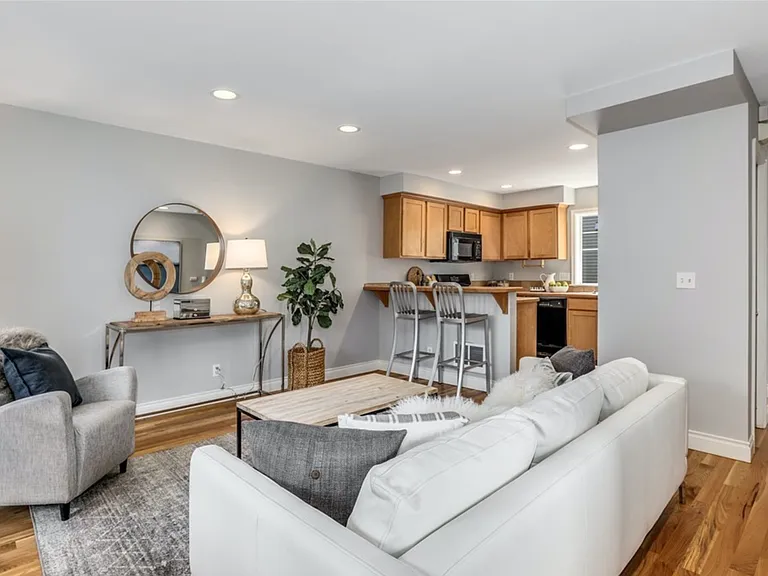 8835 Stone Ave N #A — Photo 9