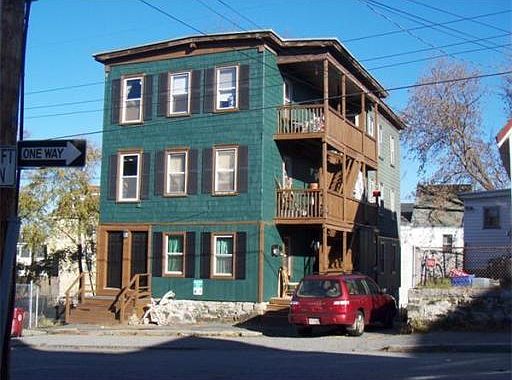 2nd image of 38 Smith St