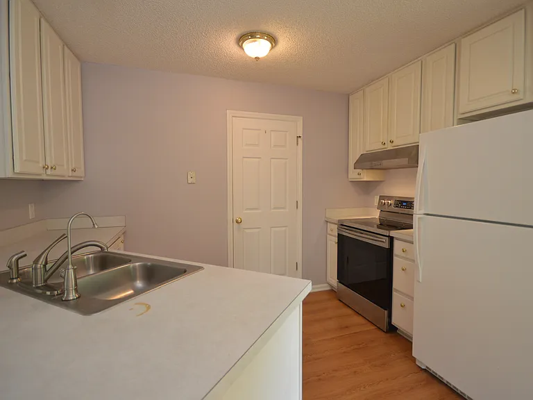 5725 Stone Crystal Dr — Photo 18