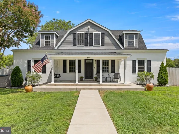 5725 Ross Dr, Fredericksburg, VA 22407