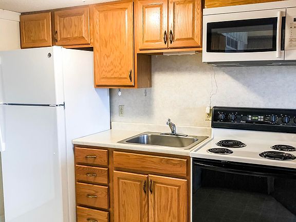 5th image of 20680 155th St #4