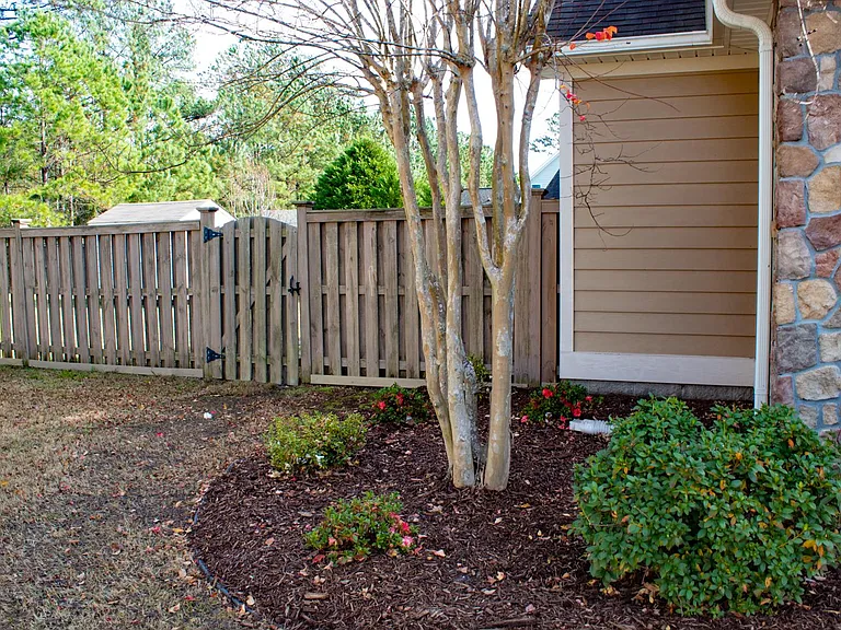 Front Fence Gate entrance to side/rear yard