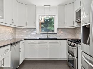 424 7th St FLOOR 1, Fairview, NJ 07022