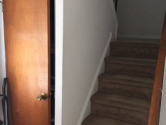 5th image of 317 Kauffman St APT 28
