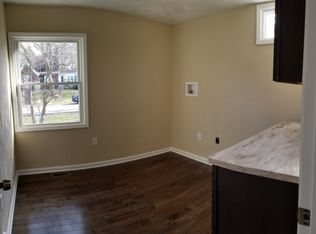 1008 Chestnut Hill Dr, Erie, PA