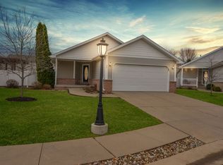45 Astoria Way, Bloomington, IL