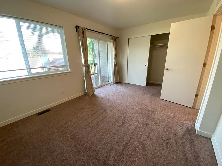 1322 S Coffman St #2 — Photo 12