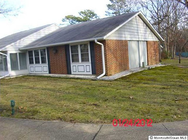 2nd image of 501 Thornbury Court #D