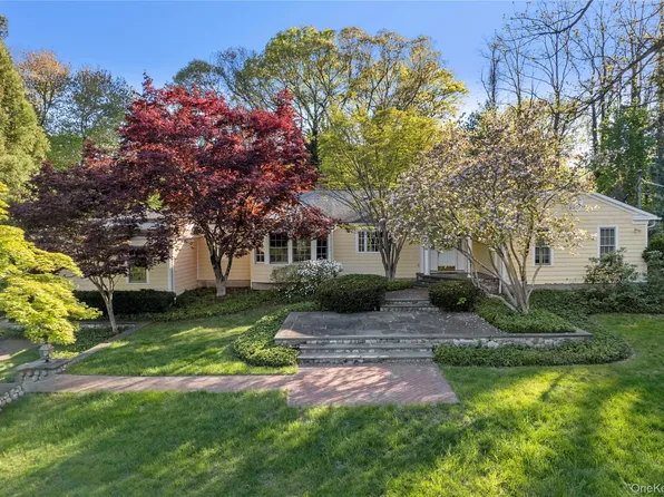 (undisclosed Address), Locust Valley, NY 11560
