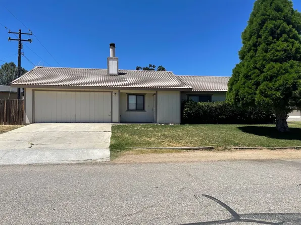 21421 Circle Dr, Tehachapi, CA 93561