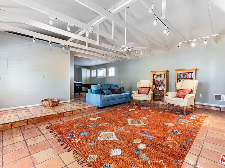 216 S Carmelina Ave #GUESTHOUSE — Photo 16