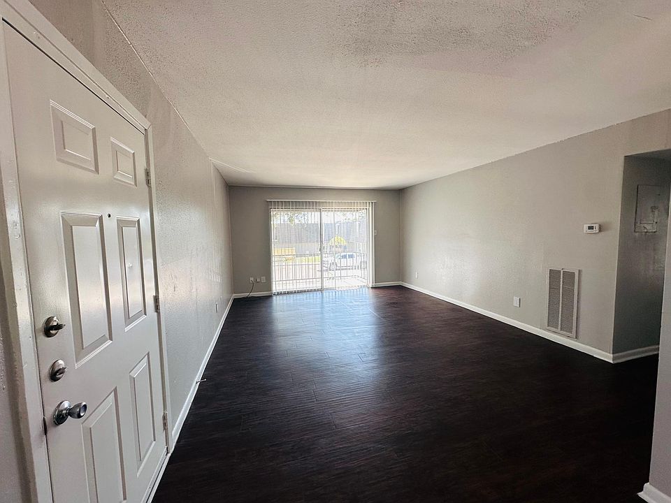 Bordeaux Apartments - 523 Airline Rd Corpus Christi TX | Zillow