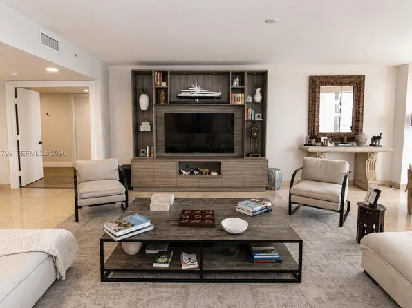 430 Grand Bay Dr APT 606, Key Biscayne, FL 33149