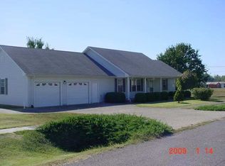 107 Airport Rd, Vine Grove, KY 40175