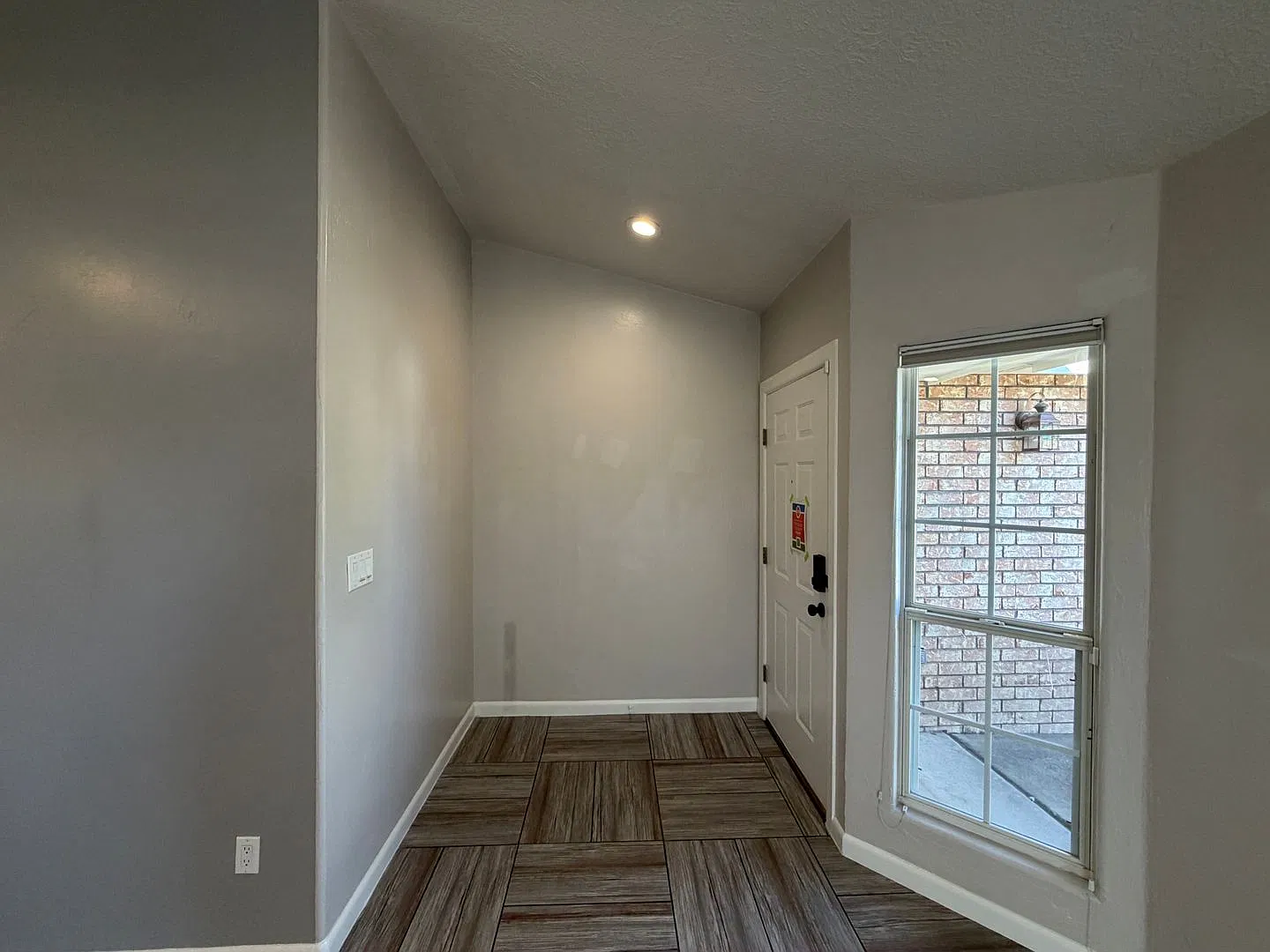3 Bedroom Single Story home Near Paseo Del Norte Blvd NE & Rainbow Blvd NW! — Photo 4