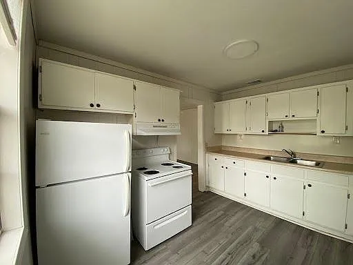 2 bed, 700 sqft, $1,050 — Photo 4