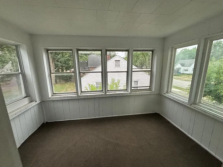 312 S Porter St — Photo 10