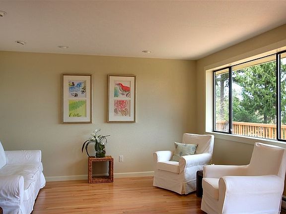 5th image of 14774 Sunrise Dr NE