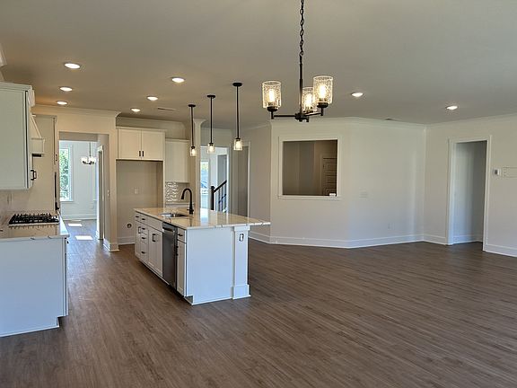 2nd image of 877 Rockwell Dr Lot 913