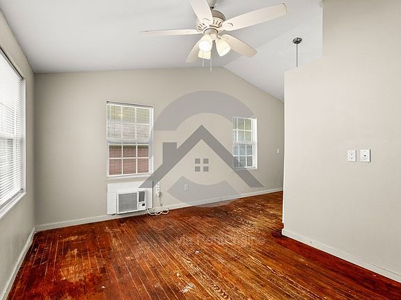 2nd image of 2013 Independence St