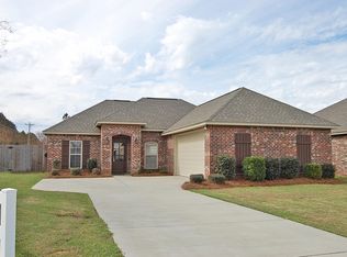 1 High Meadows Cir, Petal, MS 39465