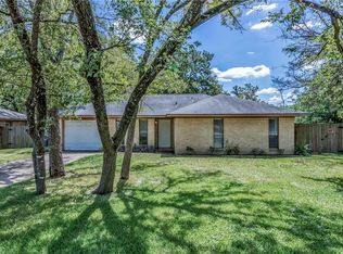 1106 Hawk Tree Dr, College Station, TX 77845