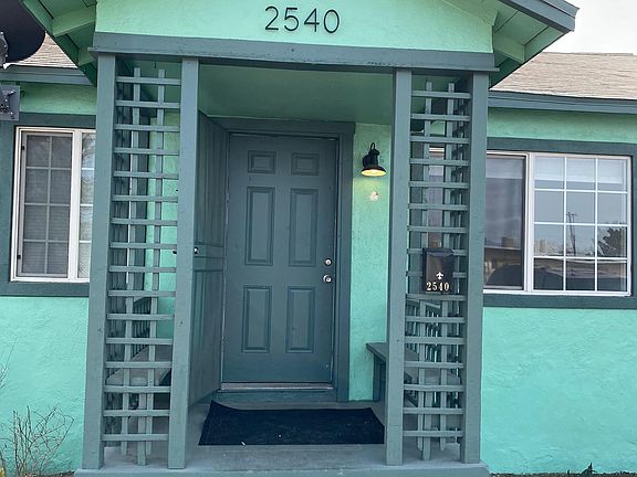 3rd image of 2540 Valley St #2540