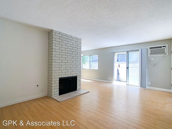 4th image of 11946 Kiowa Ave APT 2