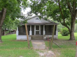 1047 Kinnett Rd, McRae-Helena, GA 31055