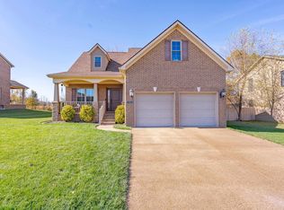 4575 Fieldcrest Place Cir, Newburgh, IN 47630