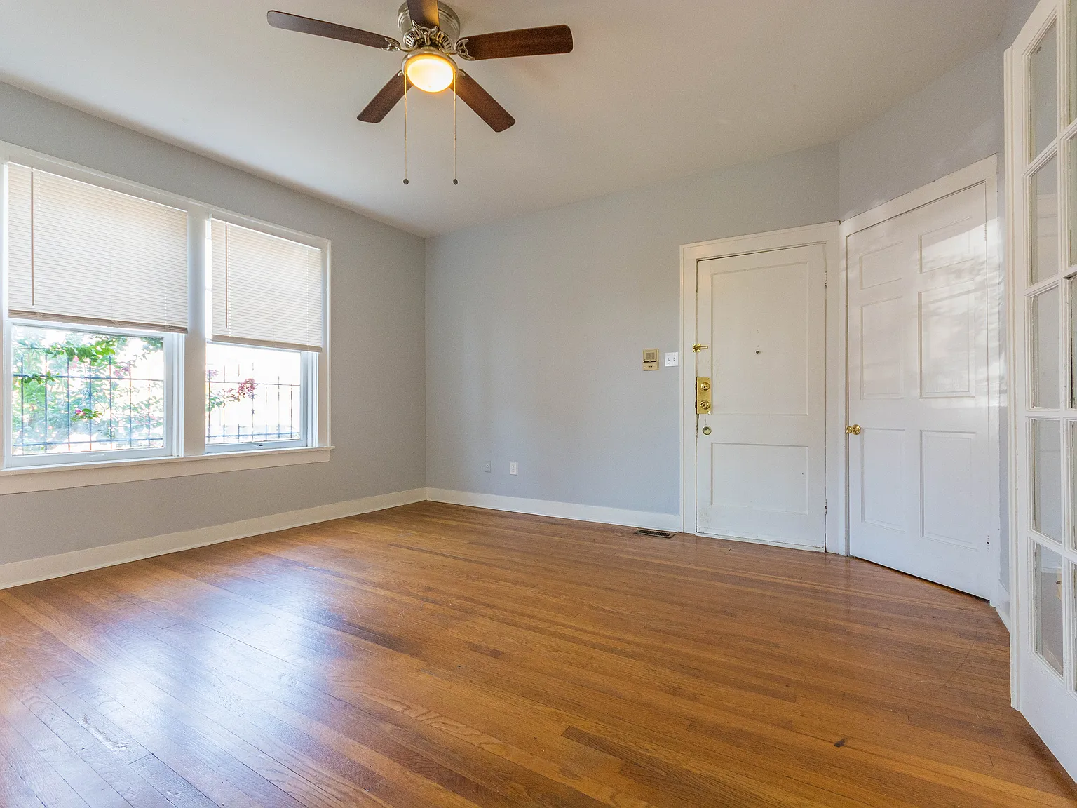 State Street Apartments — Photo 4