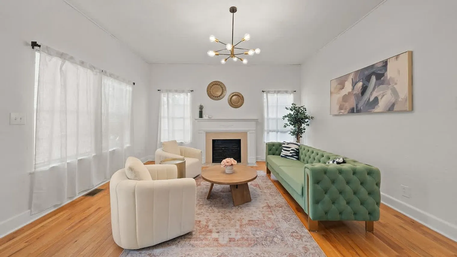 5 bed, 2.0 bath, $9,871 — Photo 1