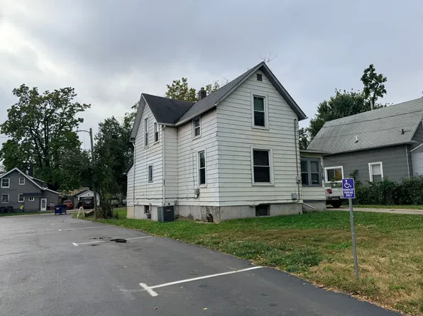 1319 E University Ave, Des Moines, IA 50316
