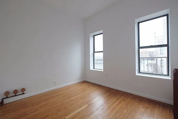 Rented by Skyward | media 38