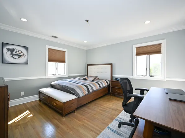 2629 East 65th Street image 16 of 25